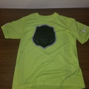 Nike Boys Tee Shirt Authentic Cut